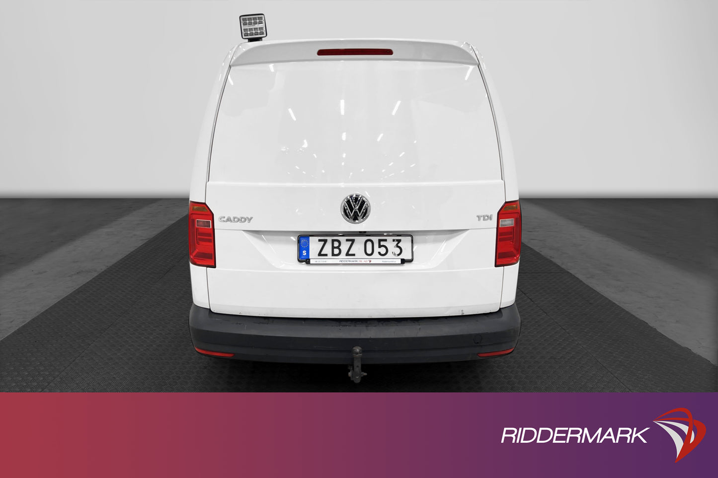 Volkswagen Caddy Maxi 2.0TDI Värmare Drag B-Kamera Moms