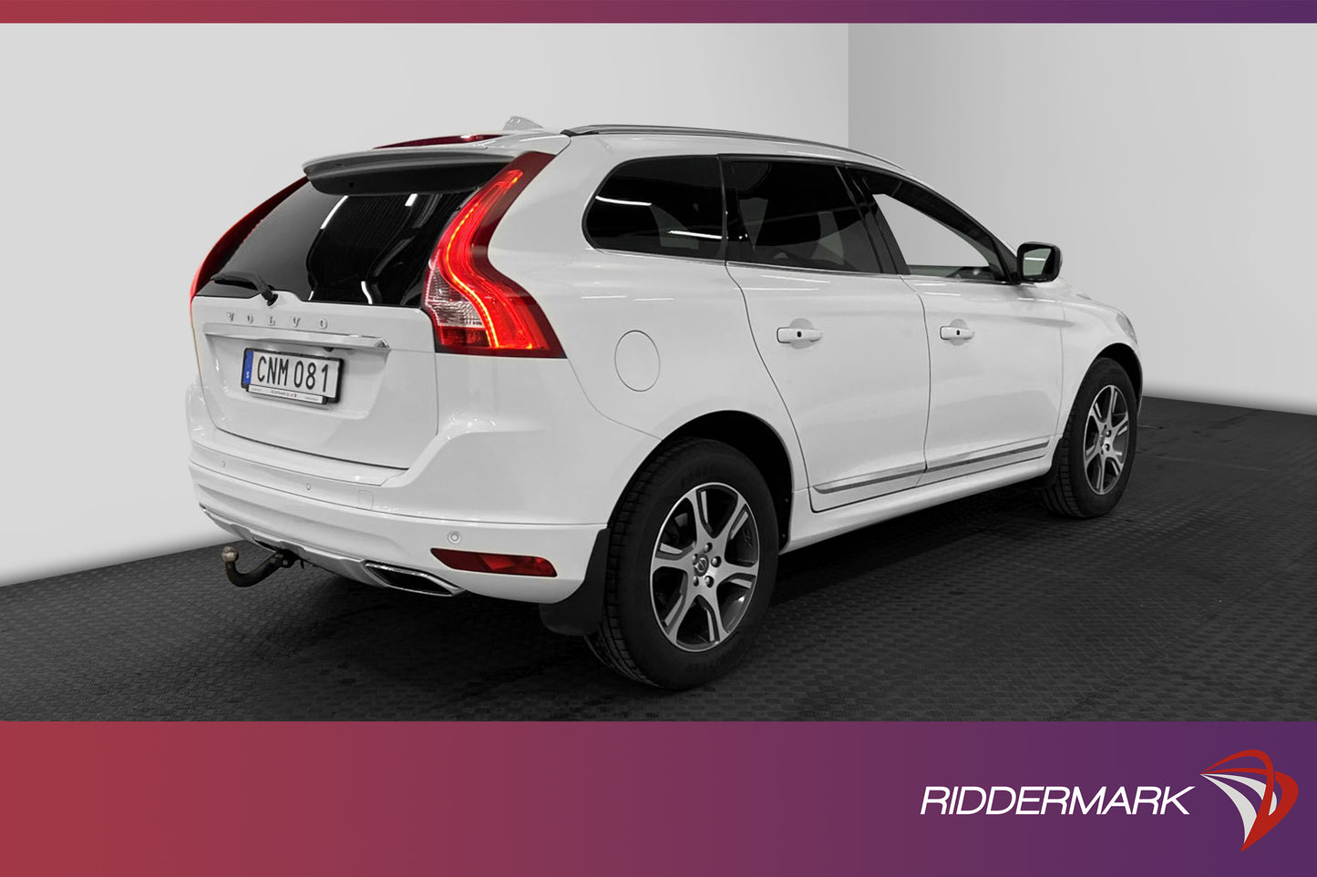 Volvo XC60 D5 215hk AWD Summum D-Värm Pano VOC B-Kamera Navi