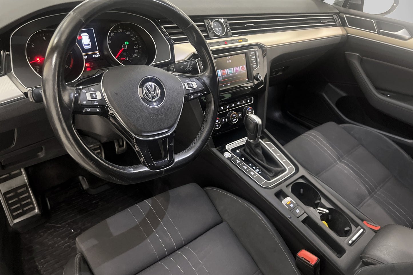 Volkswagen Passat Alltrack 4M Executive D-värm B-kamera Drag