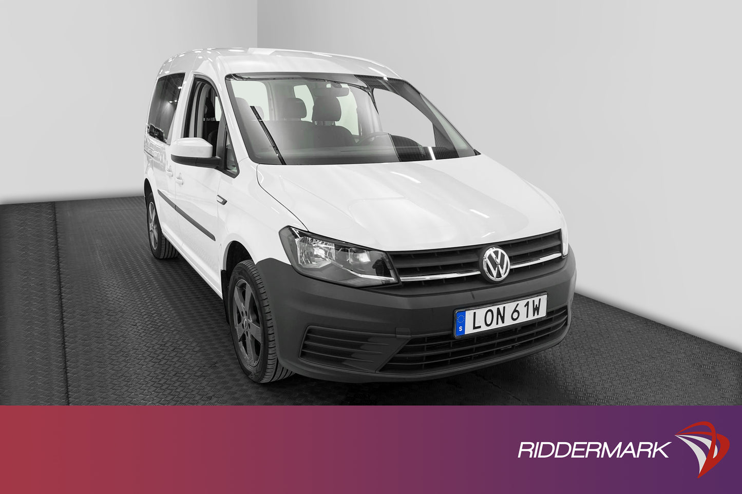 Volkswagen Caddy Life 2.0TDI Värmare Dragkrok PDC Moms