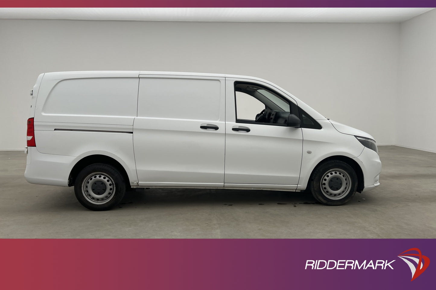 Mercedes-Benz Vito L2 111CDI Värm Drag 3-Sits Bluetooth MOMS