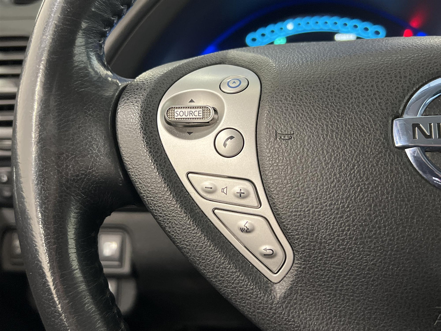 Nissan Leaf 24kWh Tekna 360° BOSE Skinn Navigation