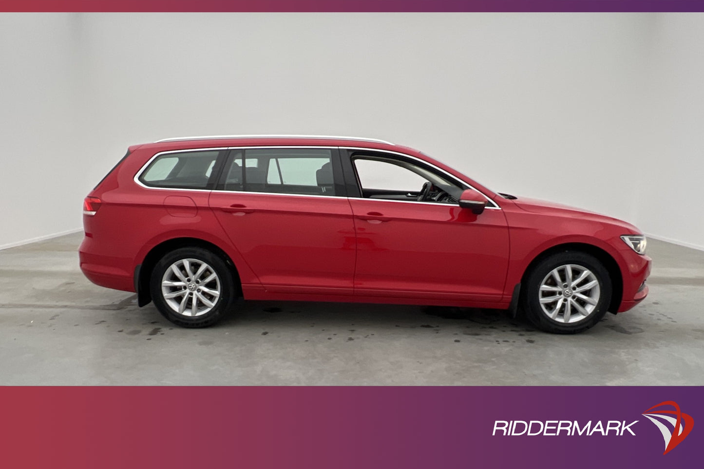 Volkswagen Passat 2.0 TDI 150hk Sensorer App-connect Drag