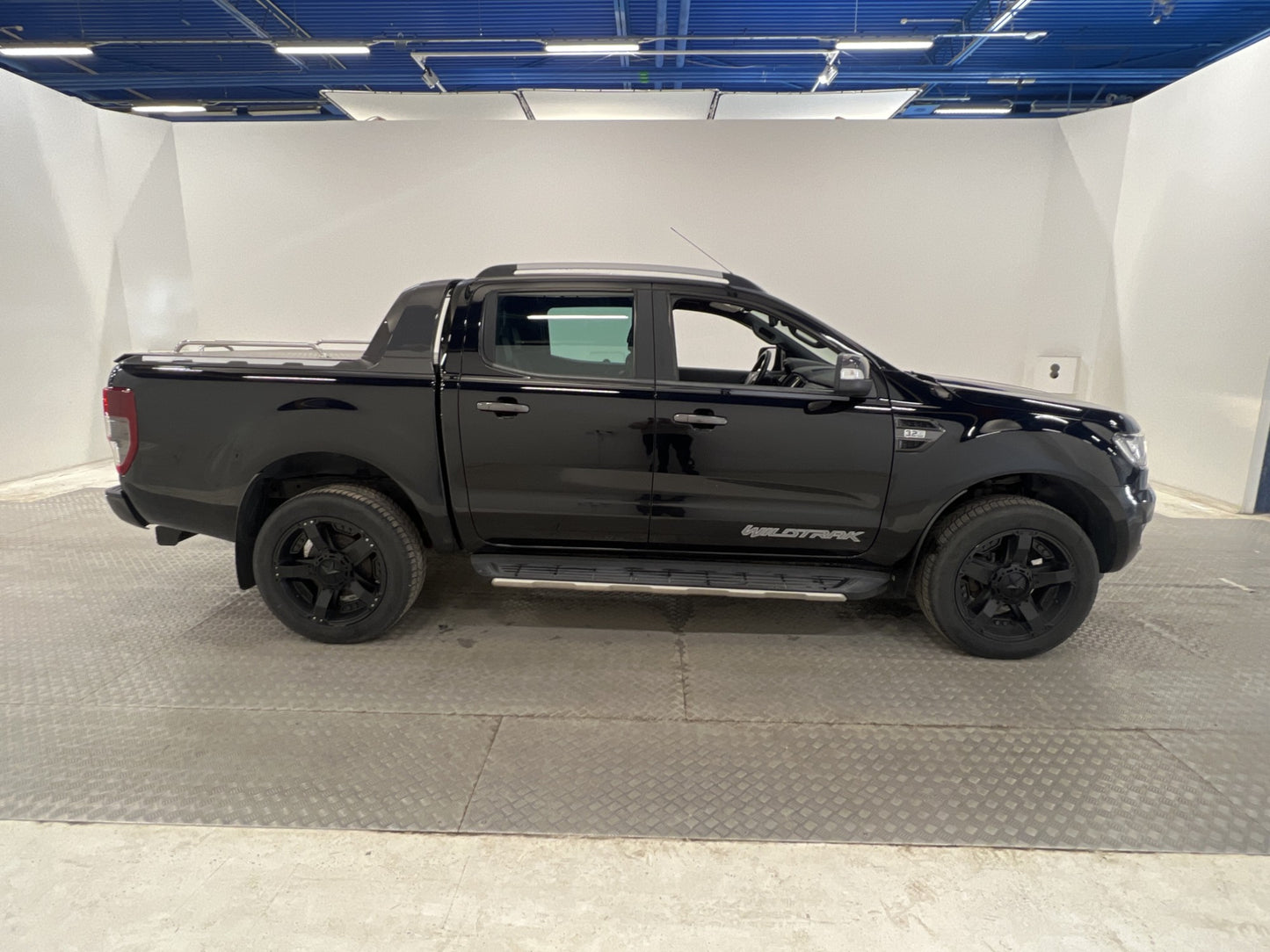 Ford Ranger Wildtrak 3.2 4x4 200hk Värmare Drag Diff Moms