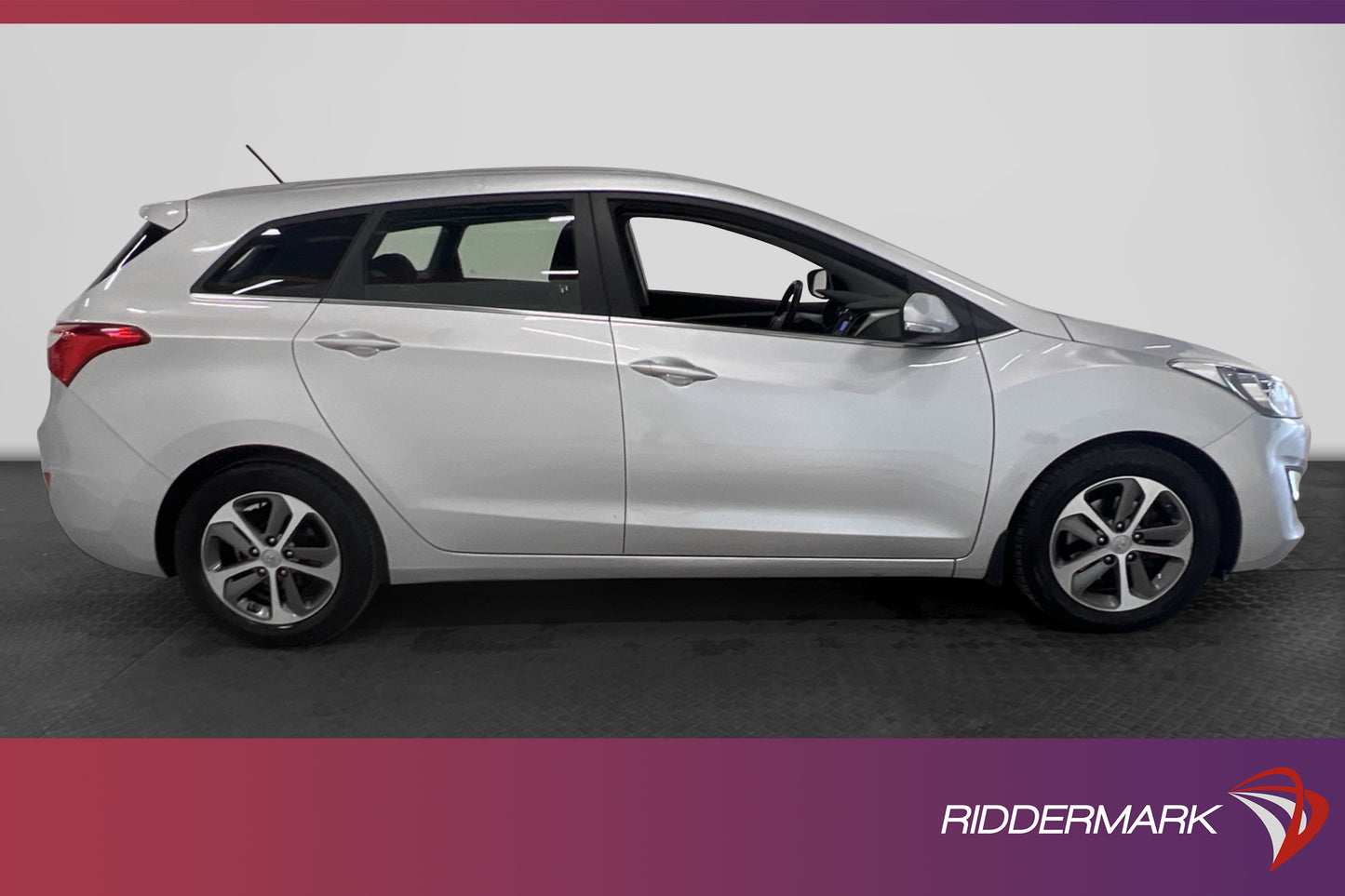 Hyundai i30 Kombi 1.6 CRDi Farthållare Nyservad 0.42L/Mil