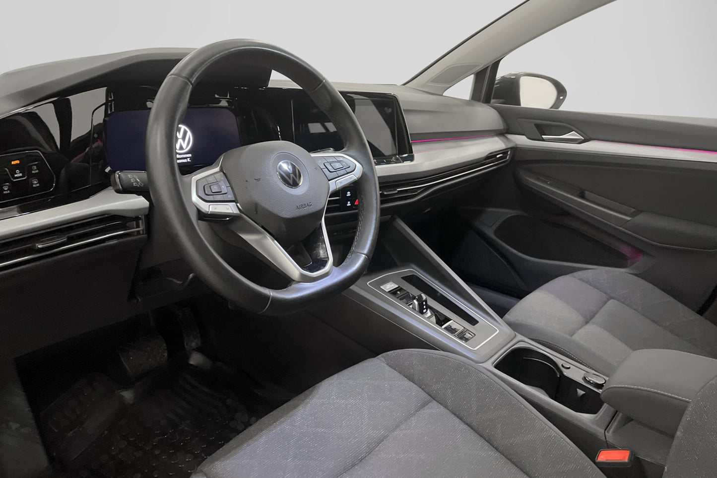 Volkswagen Golf 1.5 eTSI 150hk Cockpit P-sensorer Navi MOMS