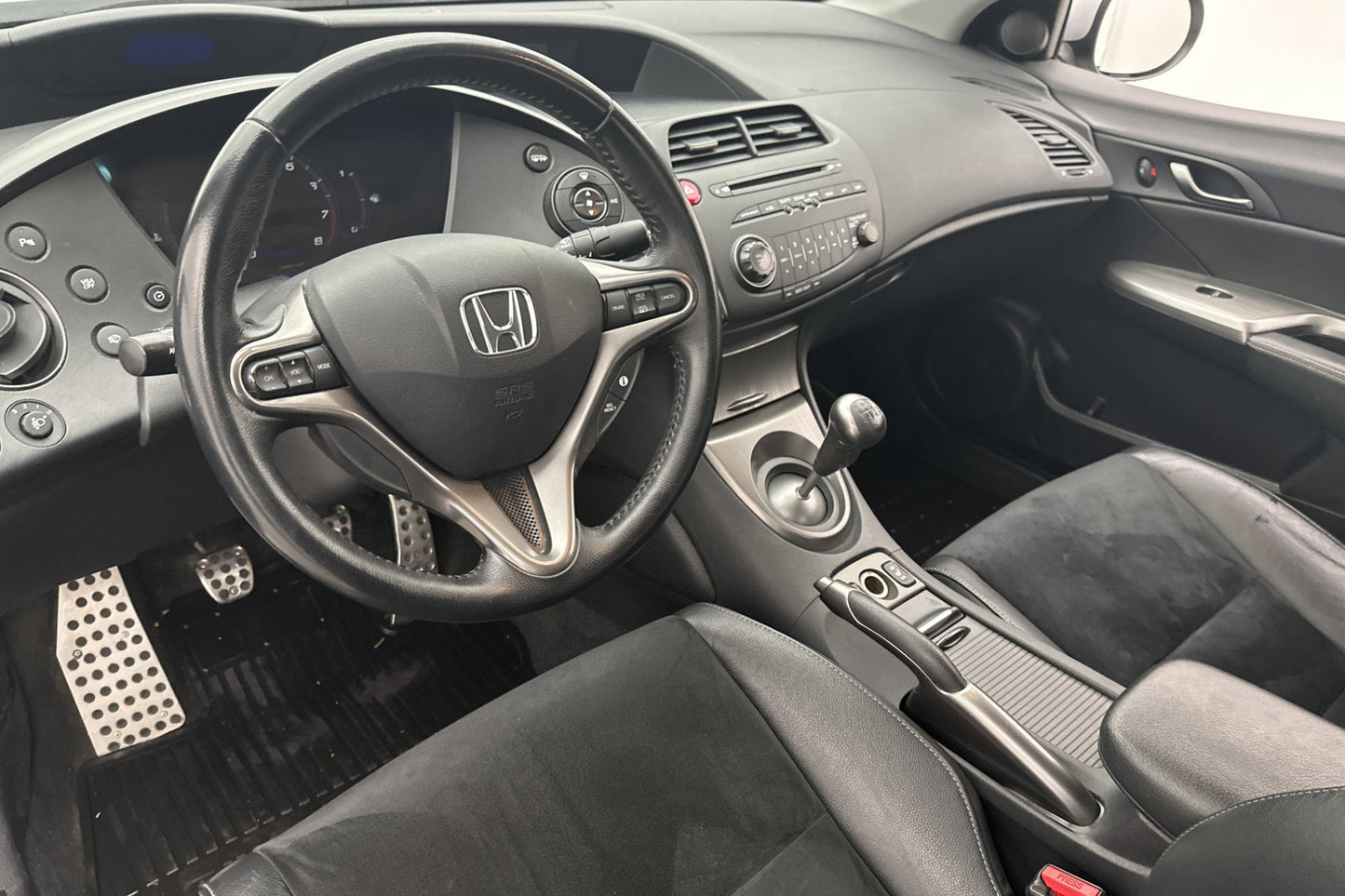 Honda Civic 1.8 i-VTEC 140hk Sport Sensorer Alcantara/Skinn