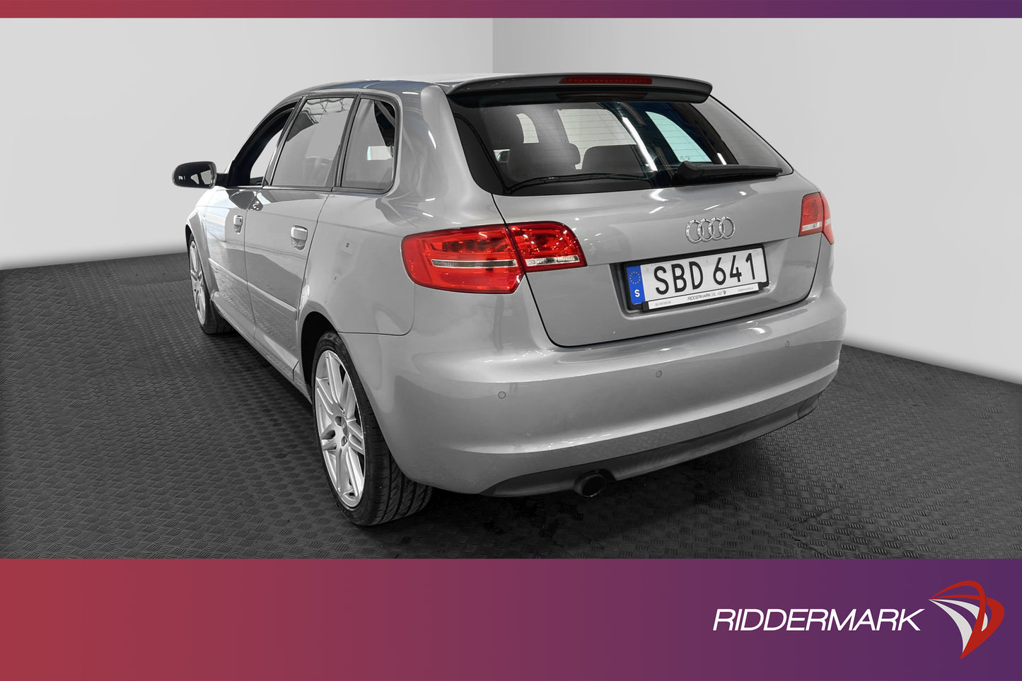 Audi A3 2.0 TDI S Tronic 140hk S-Line Värmare Bose Välservad