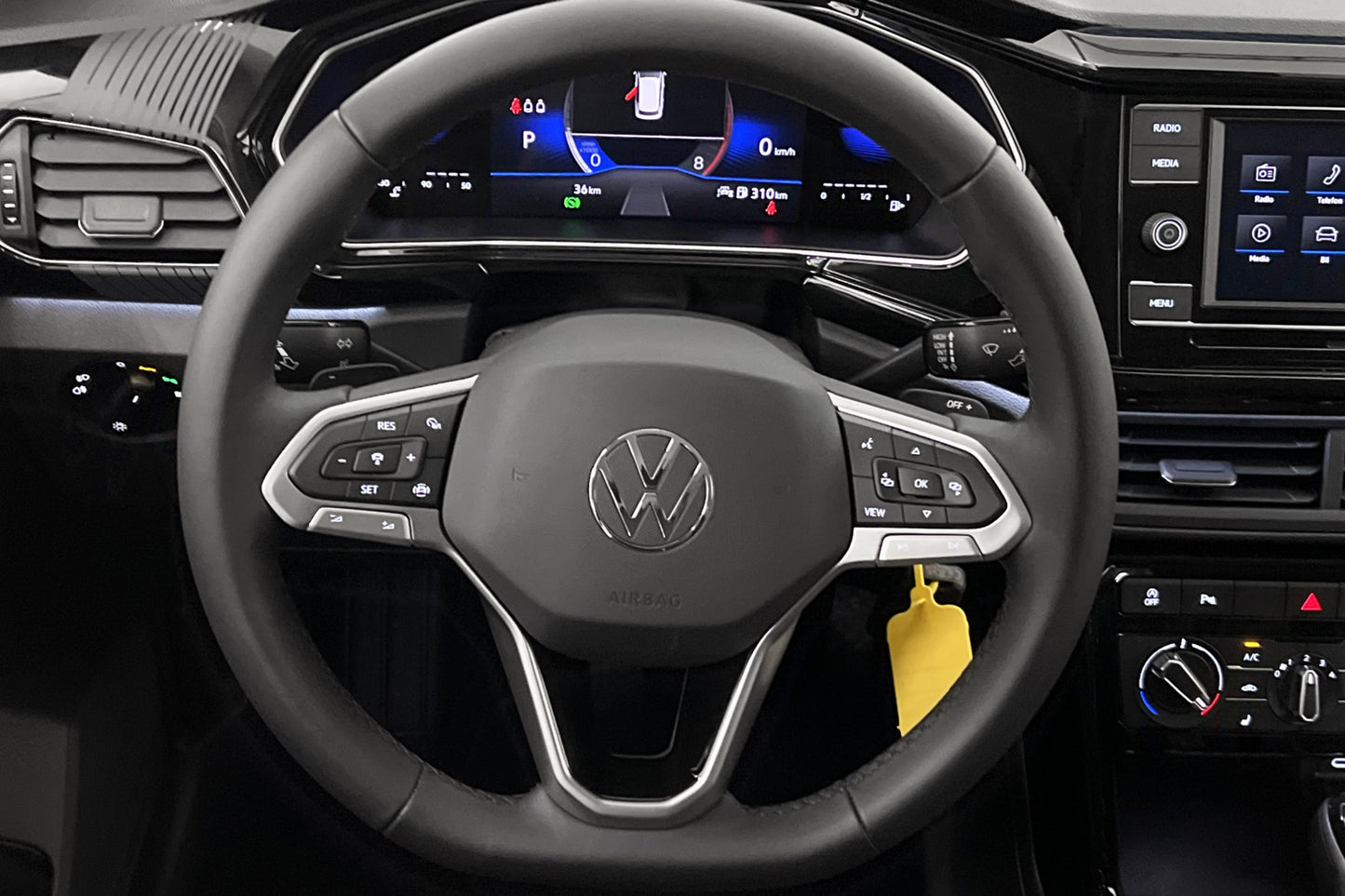 Volkswagen T-Cross GT TSI 110hk Plus CarPlay Sensorer MOMS