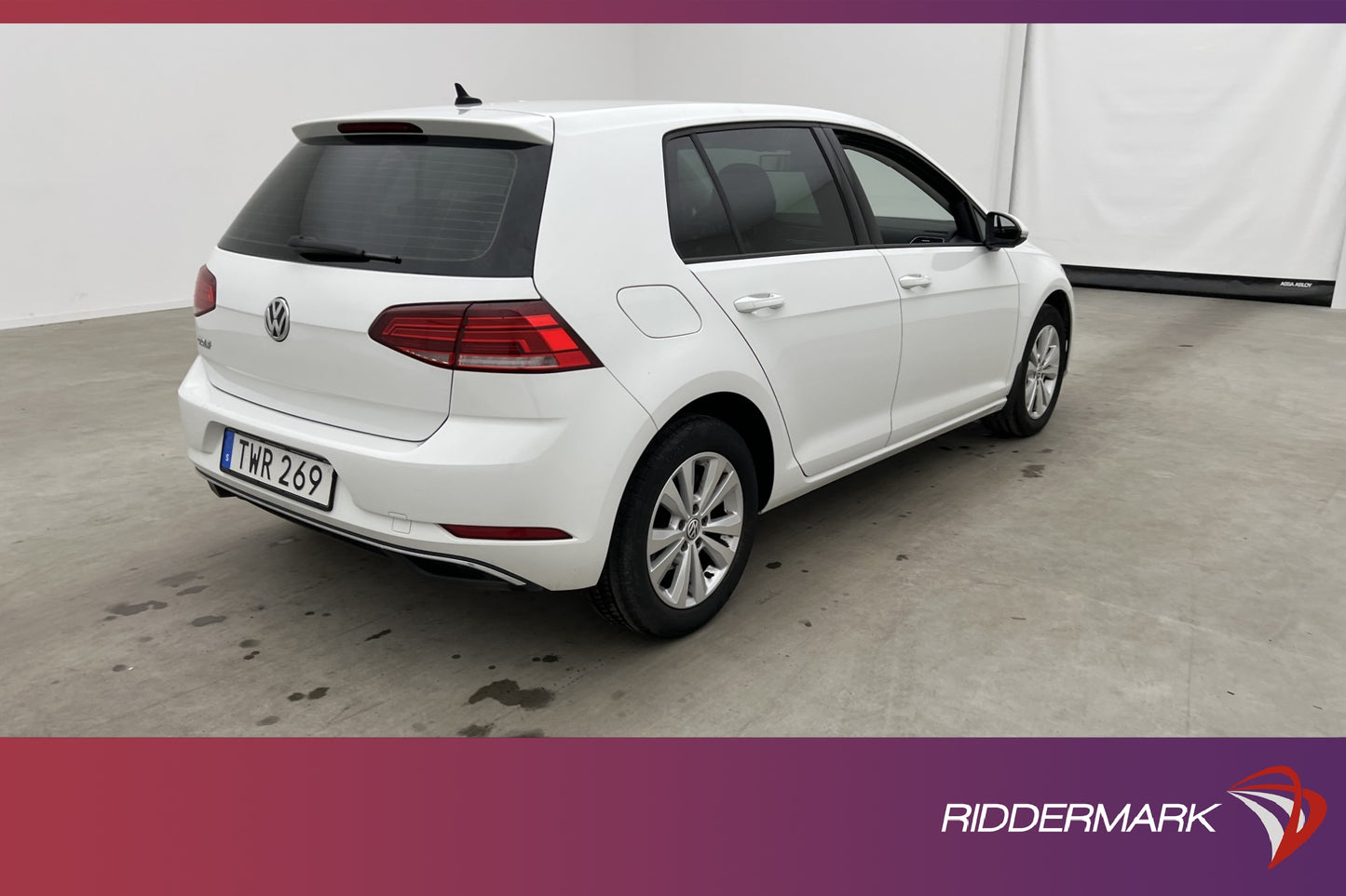 Volkswagen Golf 1.0 TSI Automat 115hk B-Värmare App-connect