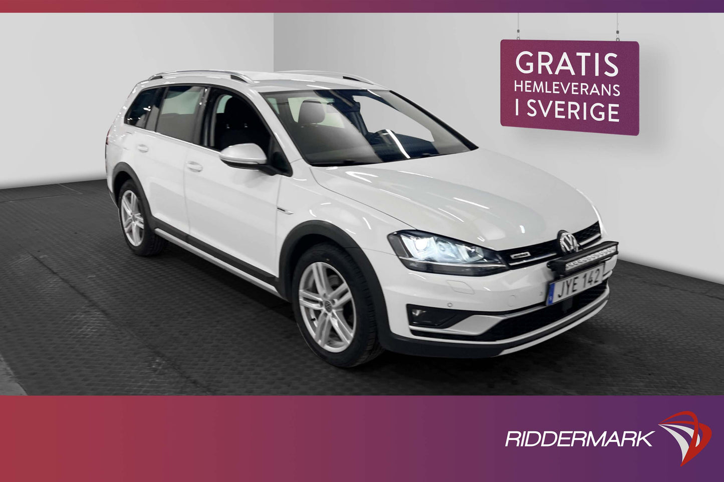 Volkswagen Golf Alltrack 4M 184hk Premium Värmare B-Kam Drag