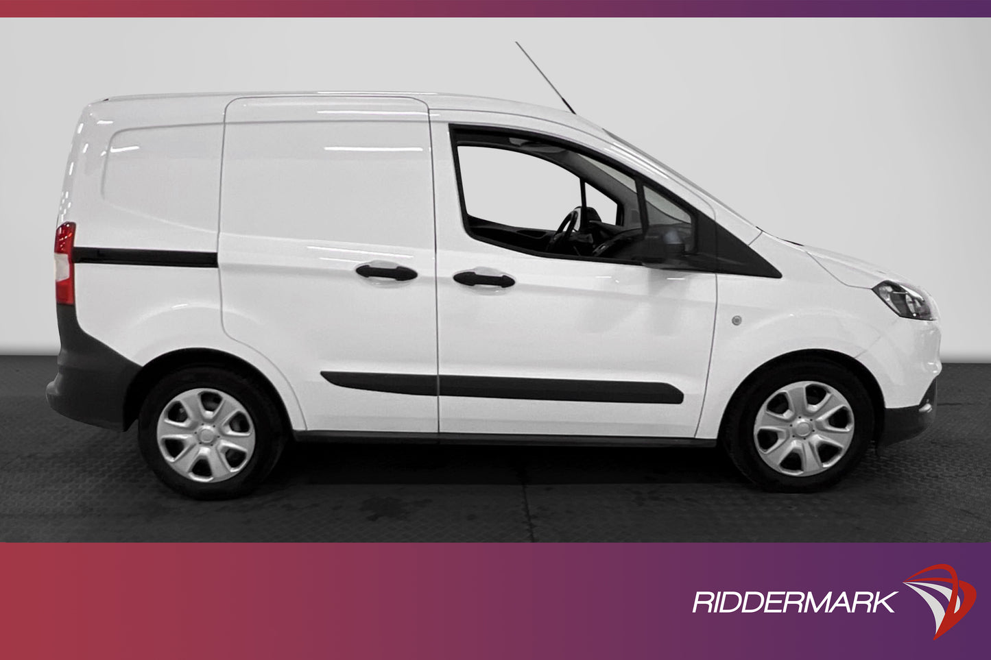 Ford Transit Courier 1.0 EcoBoost 100hk Nyservad 1-Brukare