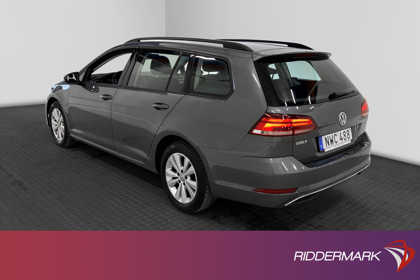 Volkswagen Golf Variant 1.0 TSI DSG 110hk P-sensorer 2-Bruk