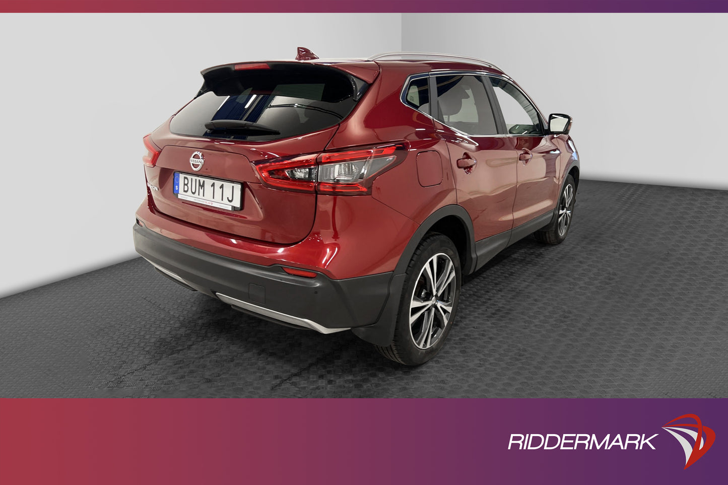 Nissan Qashqai 1.3 DIG-T 160hk 360° Navi Panorama B-kamera