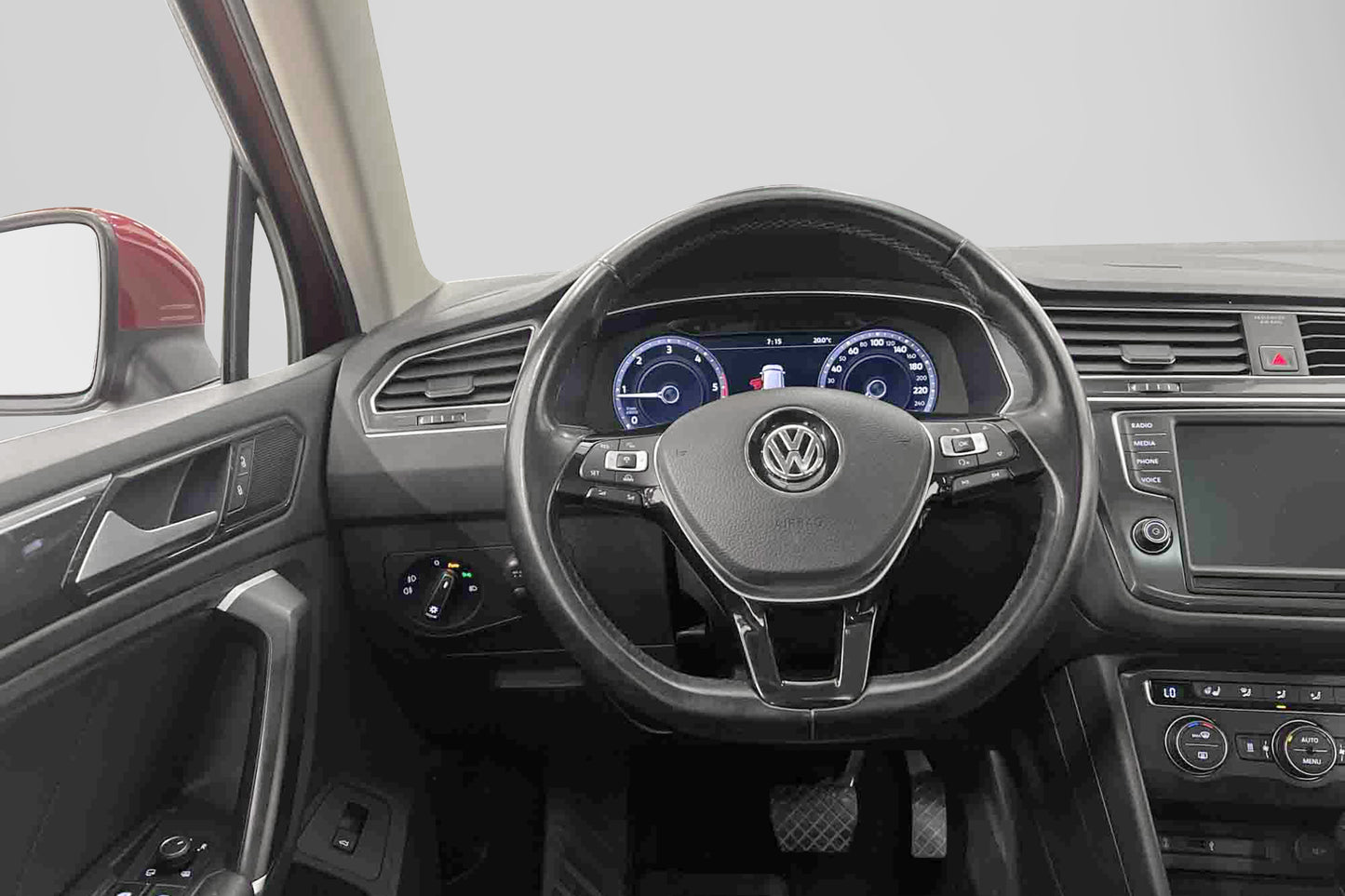 Volkswagen Tiguan  2.0 TDI 4M Executive Cockpit Pano Värmare