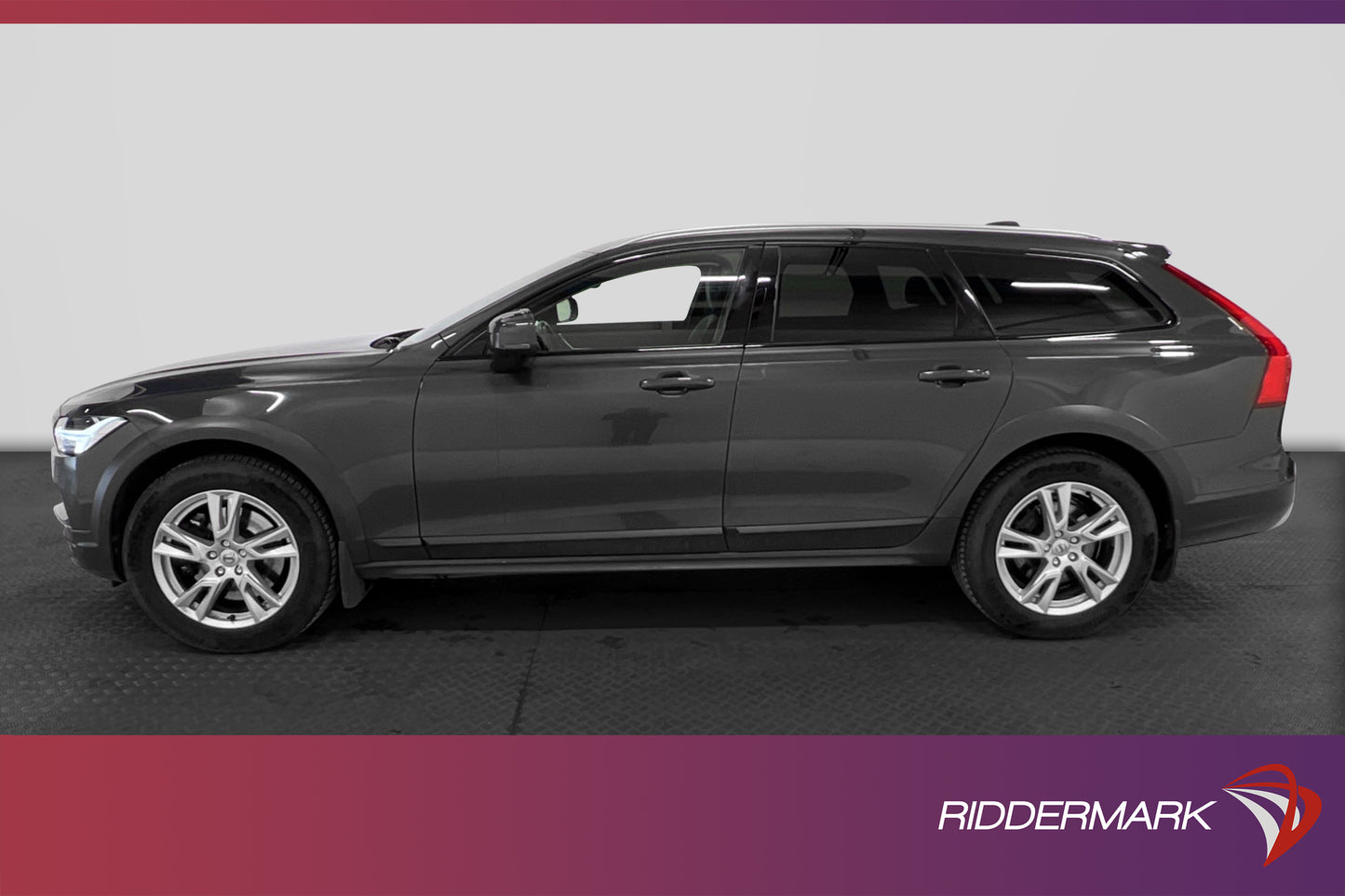 Volvo V90 Cross Country D4 AWD Värmare Pano H/K 360° VOC