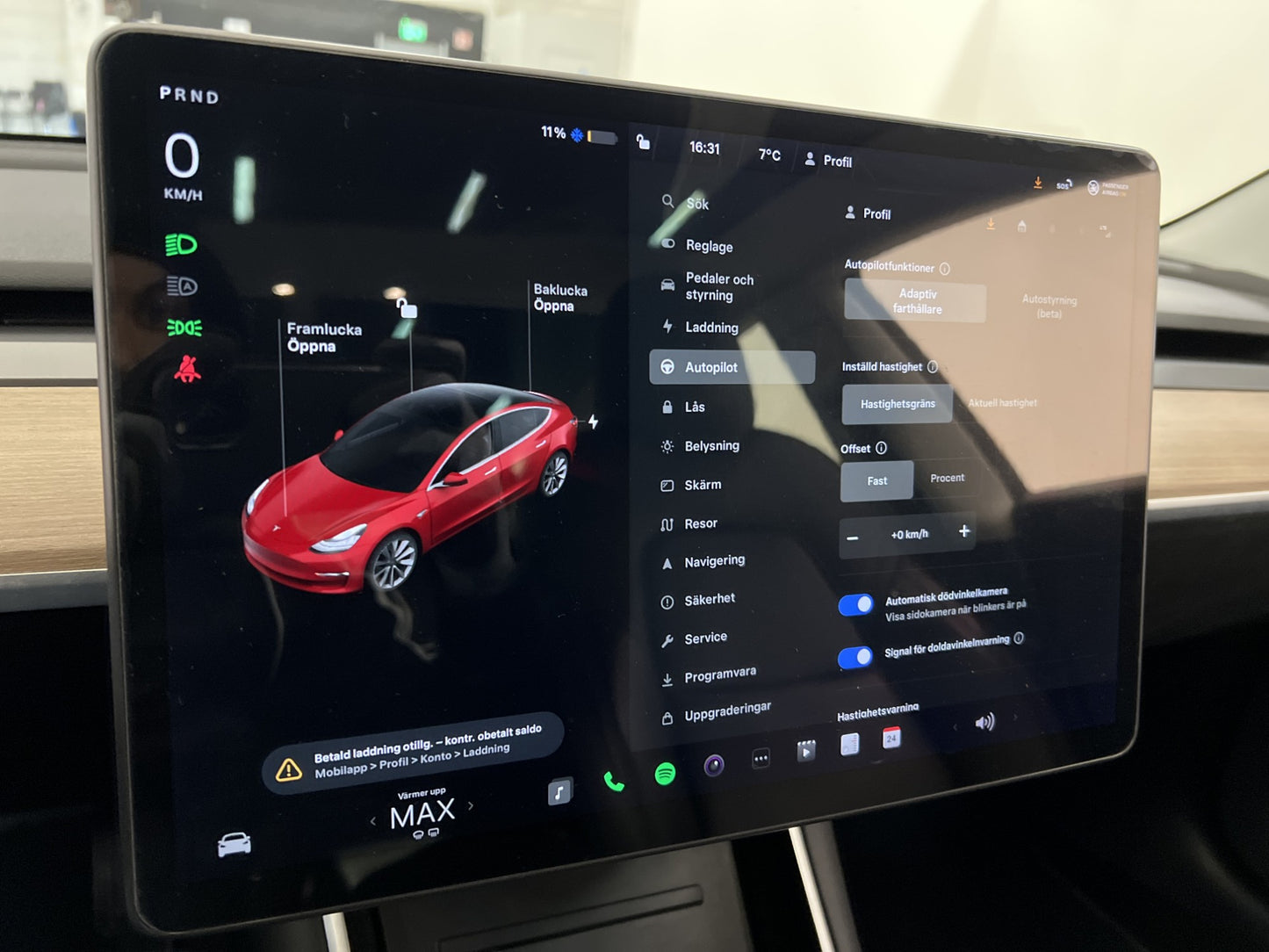 Tesla Model 3 Long Range AWD 440hk Autopilot Svensksåld