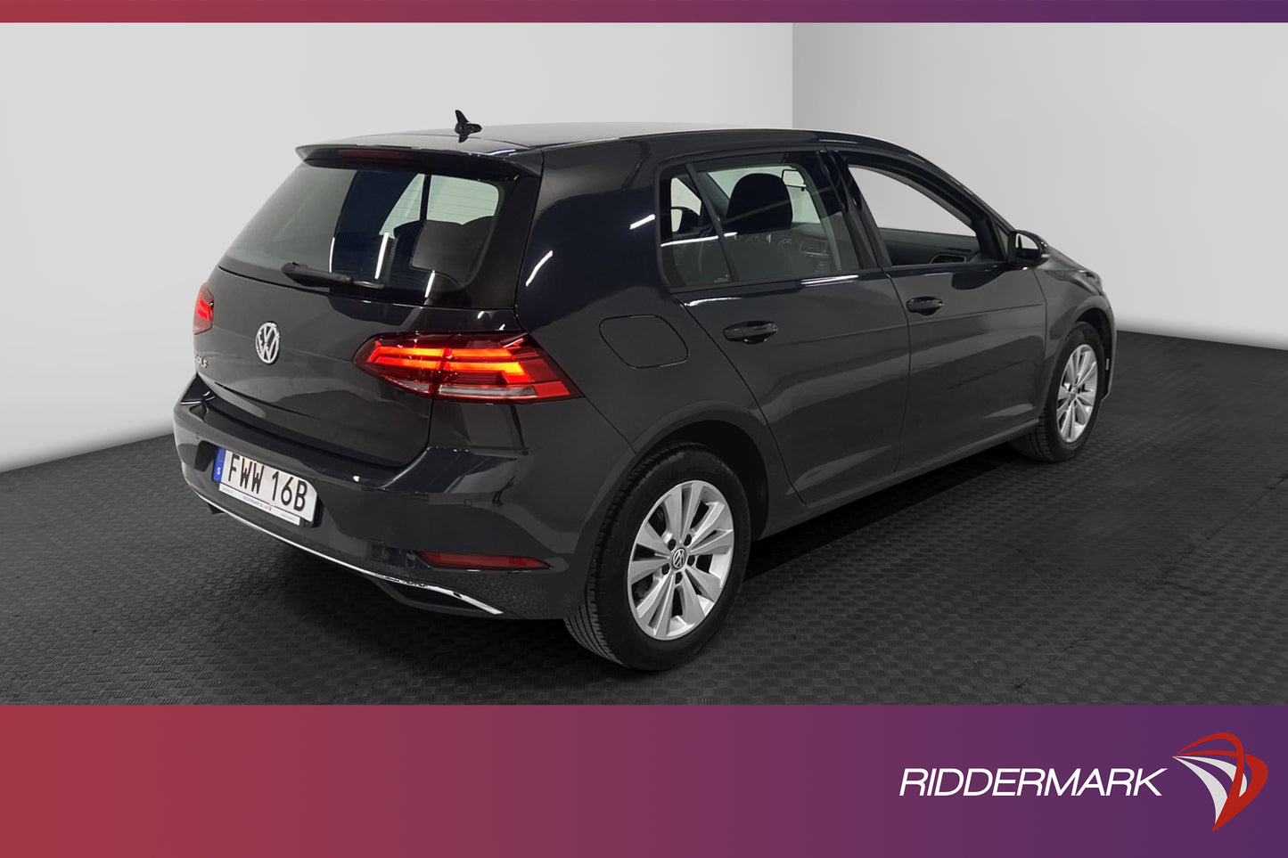 Volkswagen Golf 1.0 TSI 115hk P-Sensorer Adaptiv 3511Mil