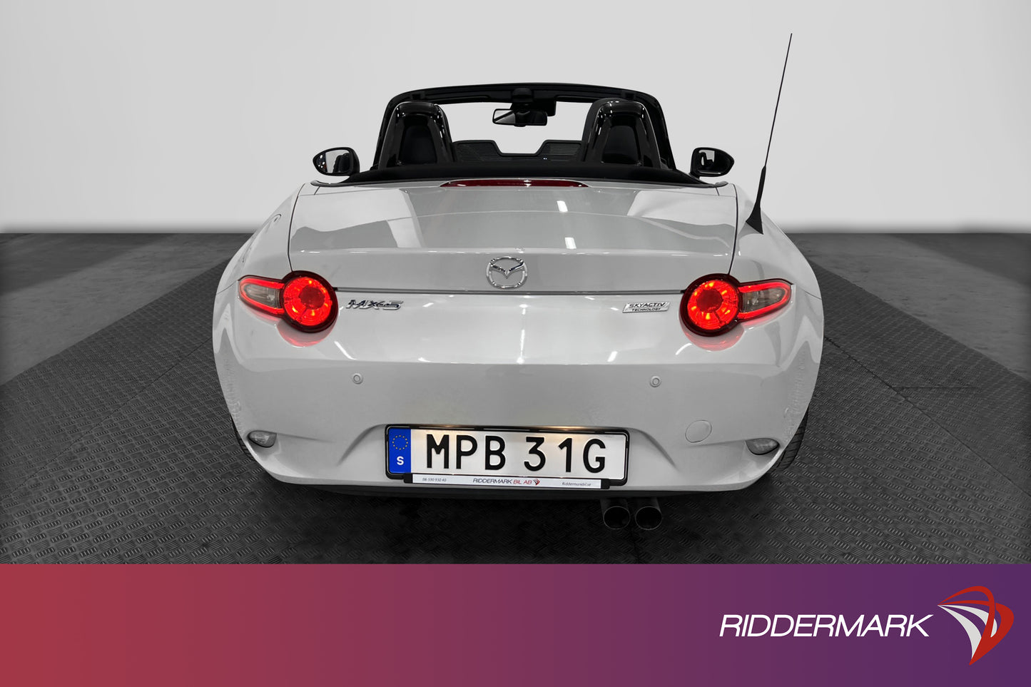 Mazda MX-5 2.0 Soft-top 184hk Navi Skinn BOSE Keyless