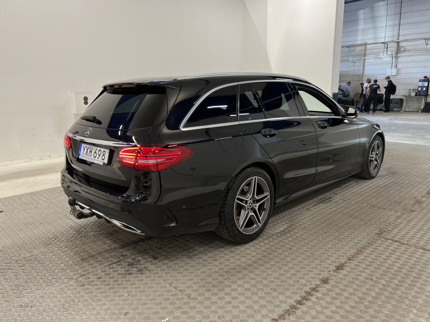 Mercedes-Benz C 200 T 184hk AMG Cockpit Kamera Navi Drag