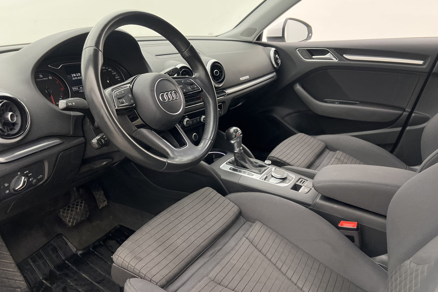 Audi A3 Sportback TFSI 150hk Proline Sensorer Adaptiv-fart