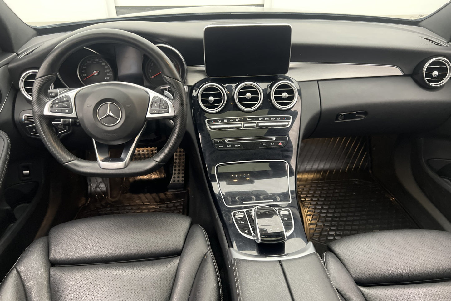 Mercedes-Benz C 300 AMG T-lucka Navi Skinn P-sensorer 245hk