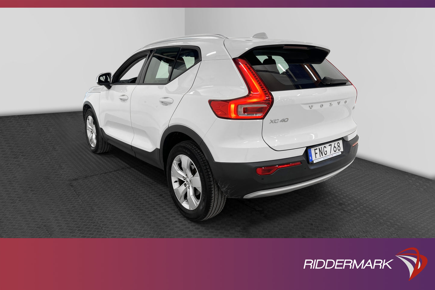 Volvo XC40 D3 150hk Momentum Farthållare BT Nyservad