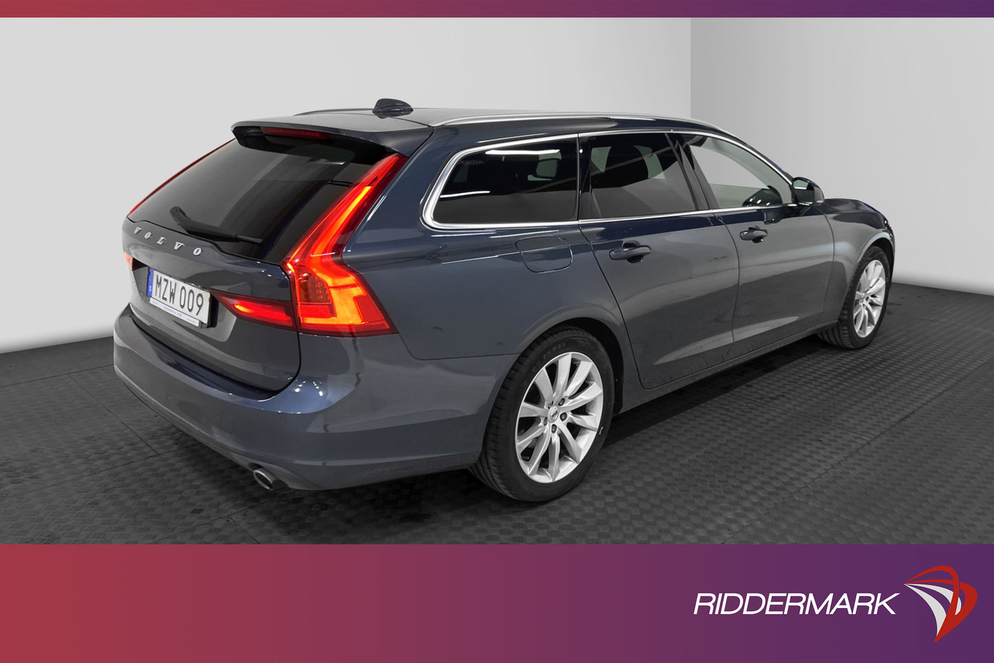 Volvo V90 D3 150hk Momentum Adv VOC Värm Rattvärme Navi