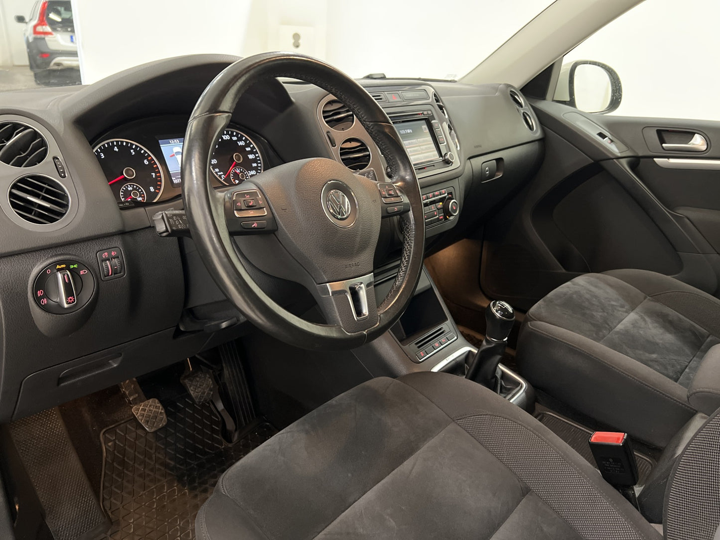 Volkswagen Tiguan 1.4 TSI 4M 160hk 2 Bruk D-Värm Drag B-Kam