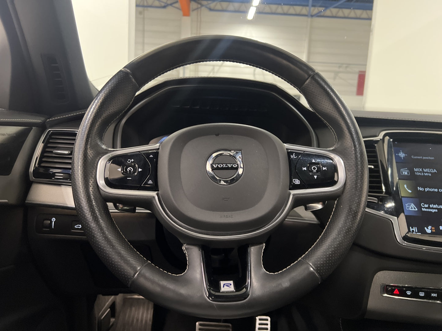 Volvo XC90 D5 235hk R-Design 7-Sits Värm Pano H/K VOC Drag