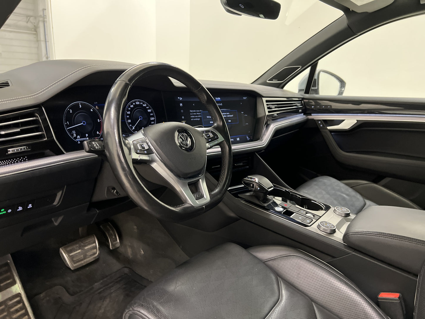 Volkswagen Touareg TDI 4M 286hk R-Line Cockpit D-värm Pano