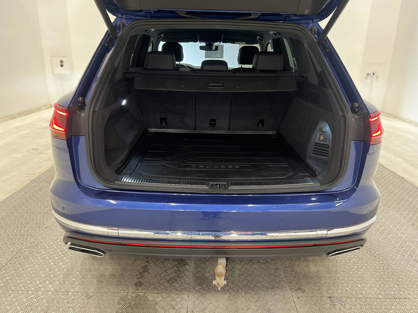 Volkswagen Touareg 3.0 4M 286hk Cockpit D-Värmare Skinn Drag