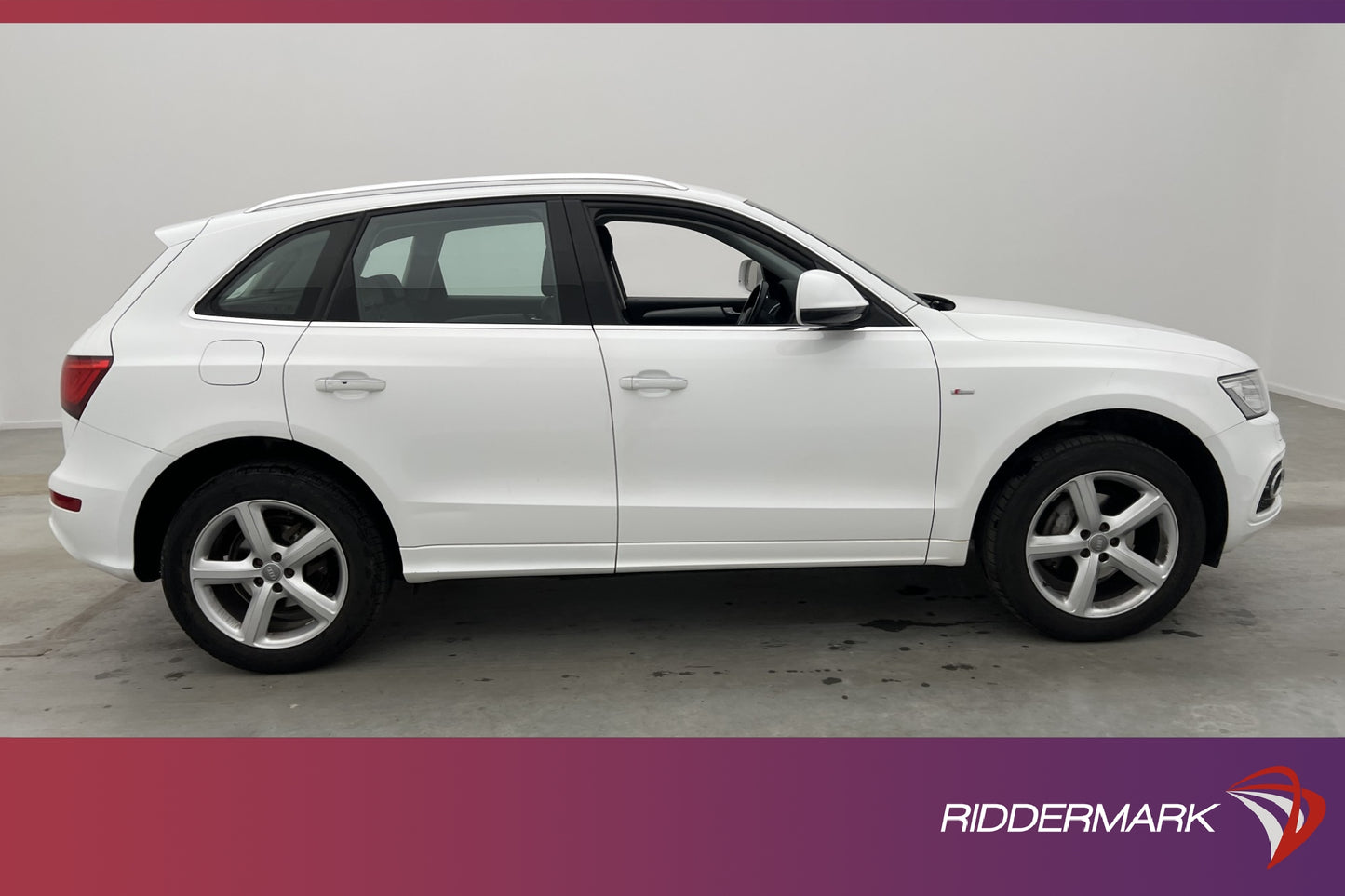 Audi Q5 2.0 TDI 190hk Quattro Dragkrok Halvskinn Nyservad