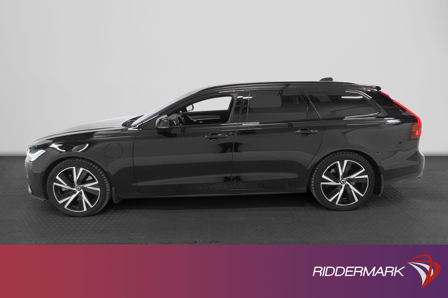 Volvo V90 T8 AWD Recharge 392hk R-Design Pano 360° H/K HUD