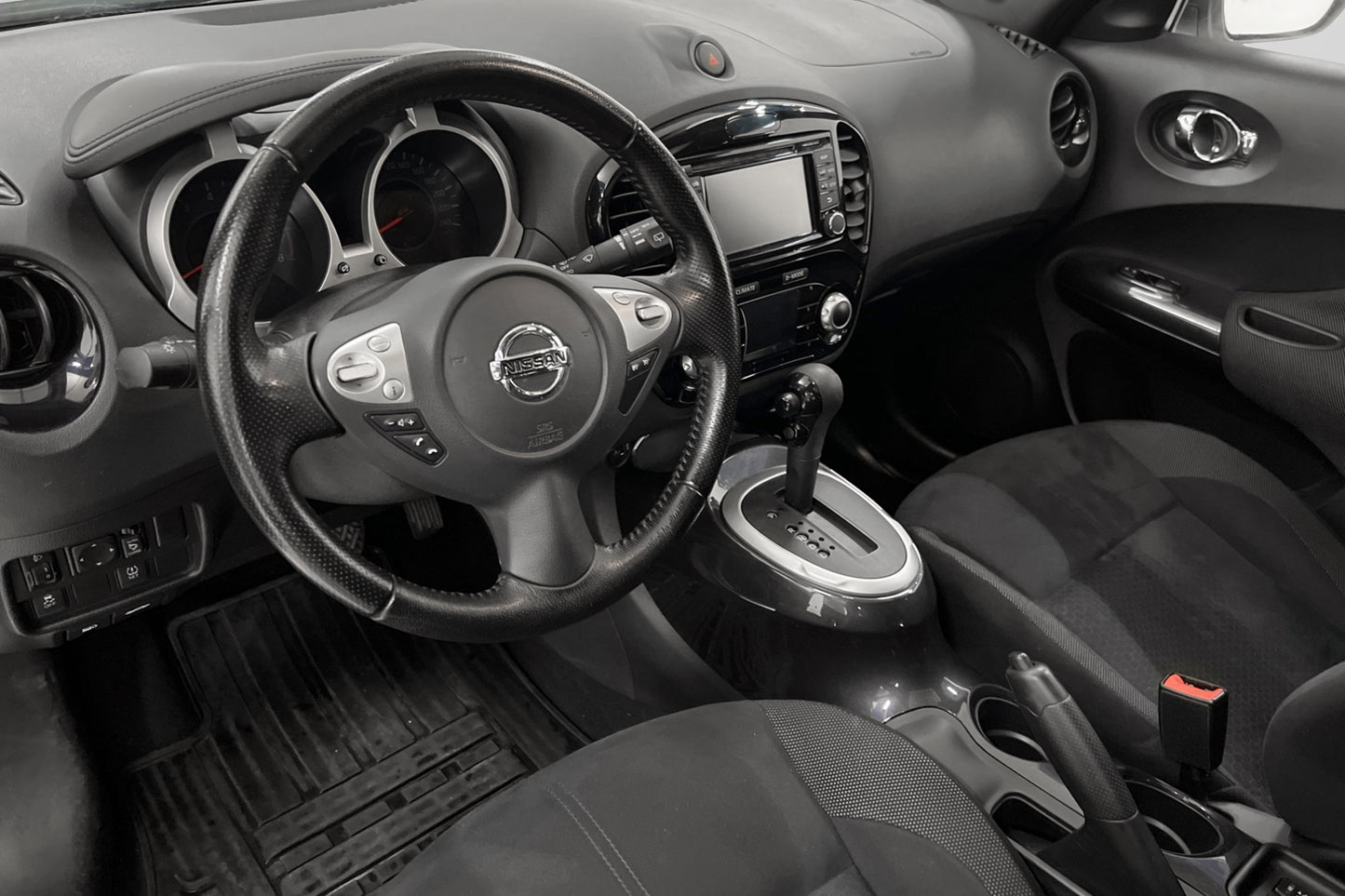 Nissan Juke 1.6 117hk Pano Värmare Kamera Navi Välservad