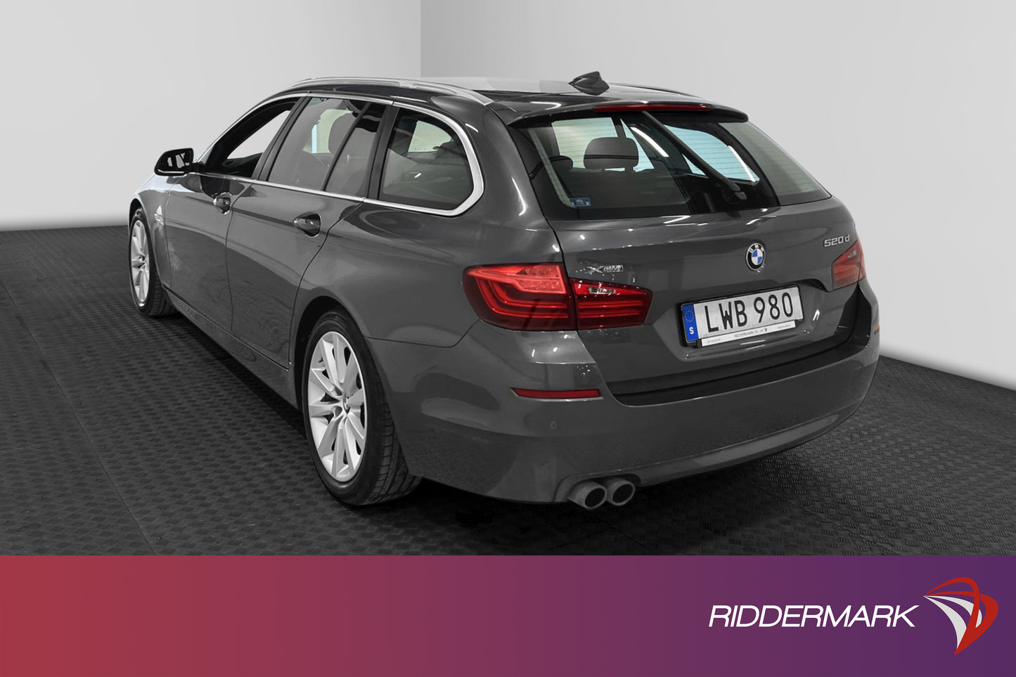 BMW 520d xDrive 190hk Skinnklädsel M-Ratt Nyservad