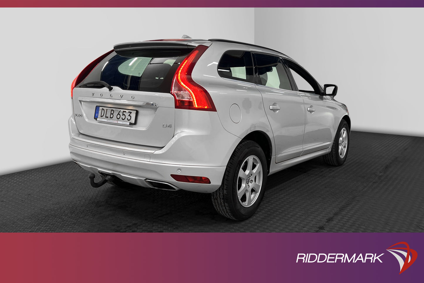 Volvo XC60 D4 AWD 181hk Momentum VOC Värmare Navi Drag