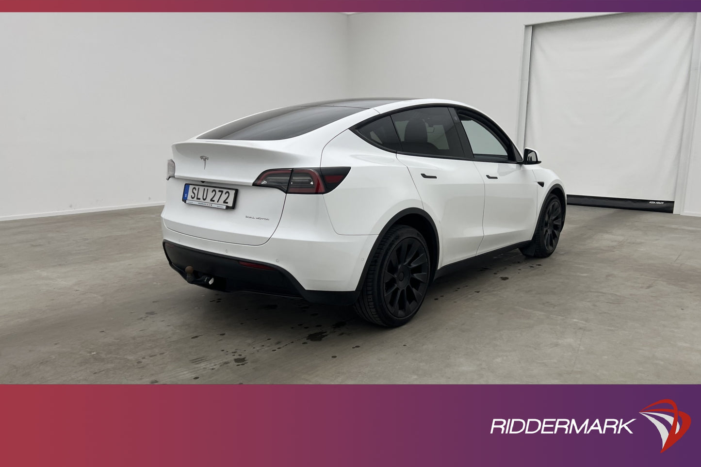 Tesla Model Y Long Range AWD 514hk Autopilot Dragkrok MOMS