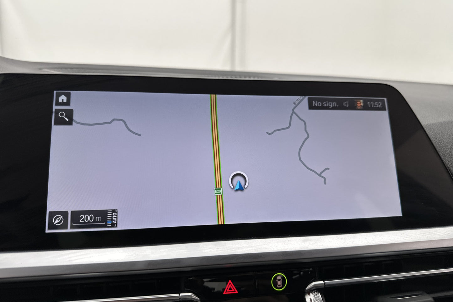 BMW 330 e xDrive Sedan M Sport Navi CarPlay Skinn M-bromsar