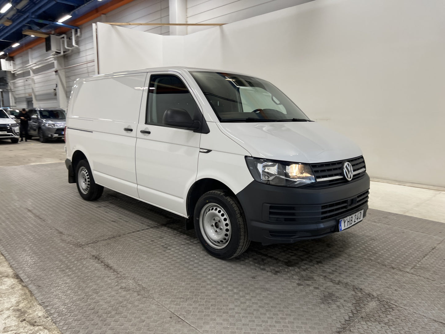 Volkswagen Transporter 150hk DSG Värmare Drag V-inr Moms