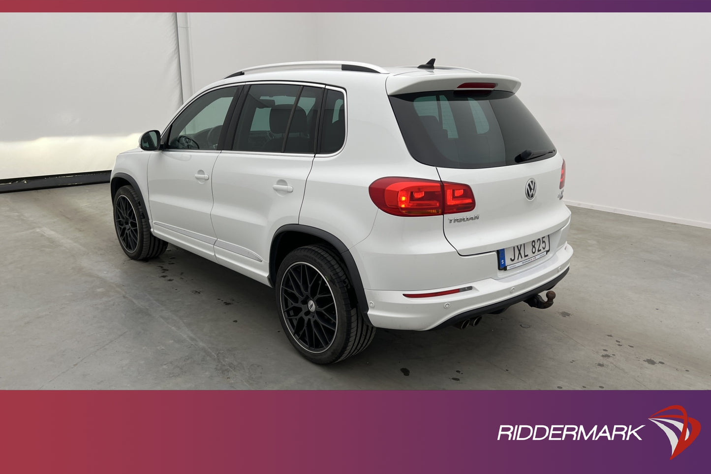 Volkswagen Tiguan TDI 4M 184hk R-Line Pano Värm Skinn Drag