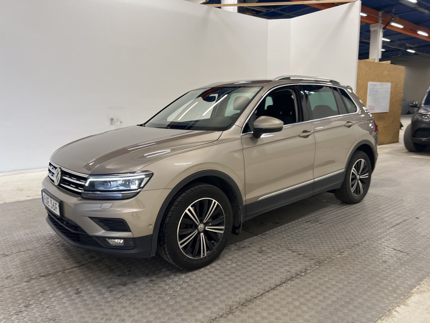 Volkswagen Tiguan 2.0 TSI 190hk 4Motion B-Värmare B-Kamera