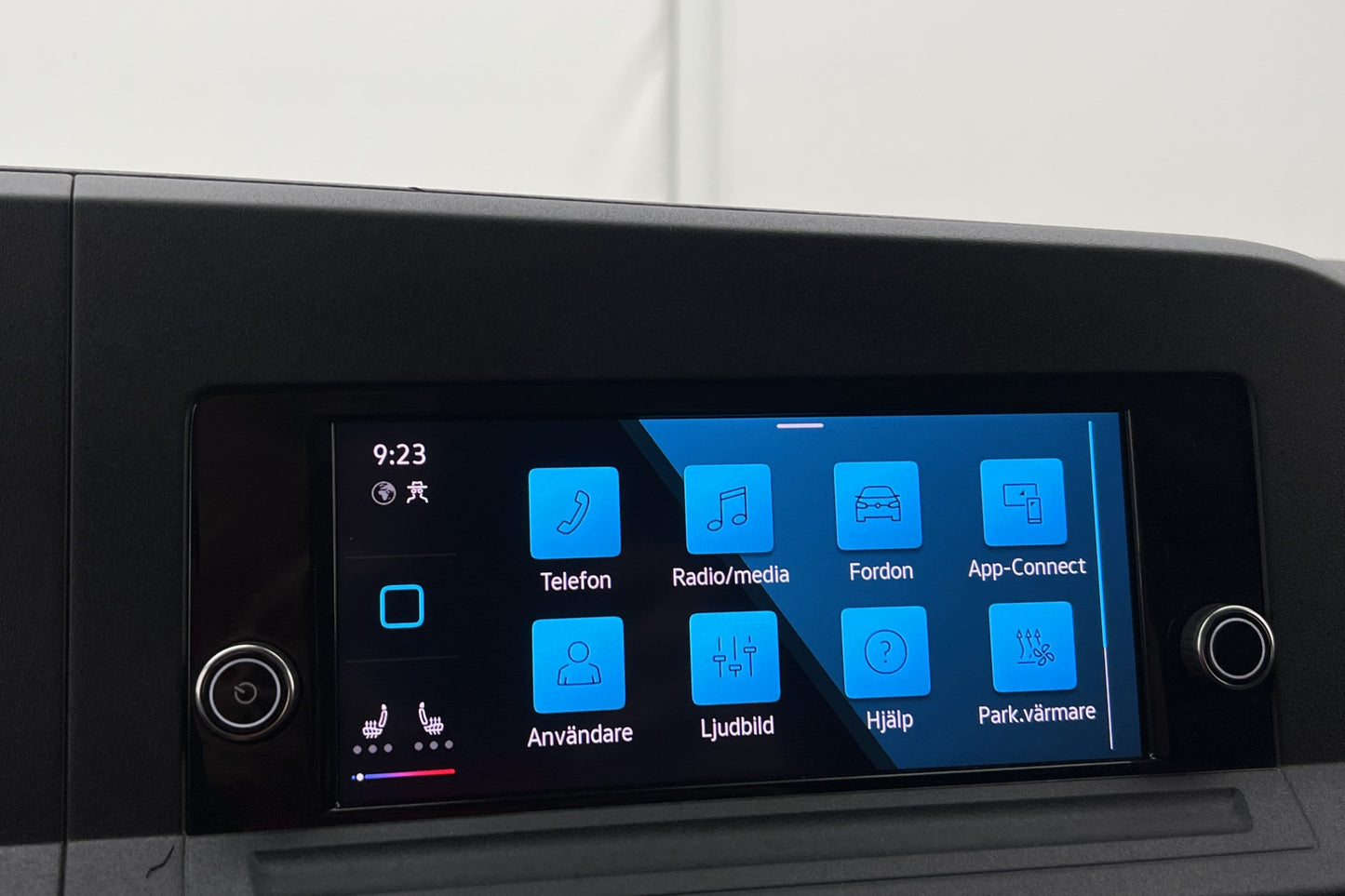 Volkswagen Caddy Värmare Dragkrok B-Kamera CarPlay Moms