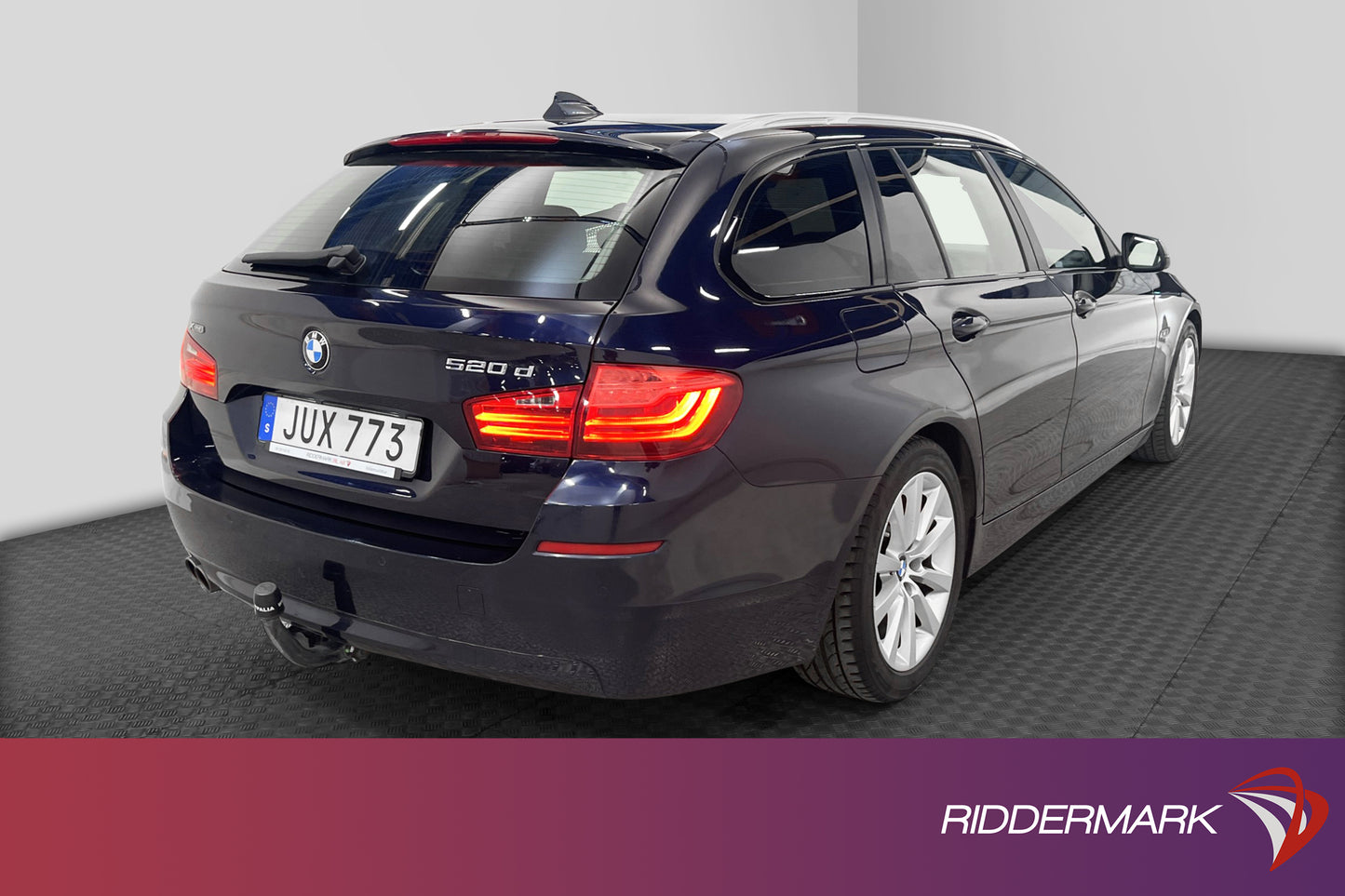 BMW 520 d xDrive Touring 190hk Navi Drag Skinn Sensorer