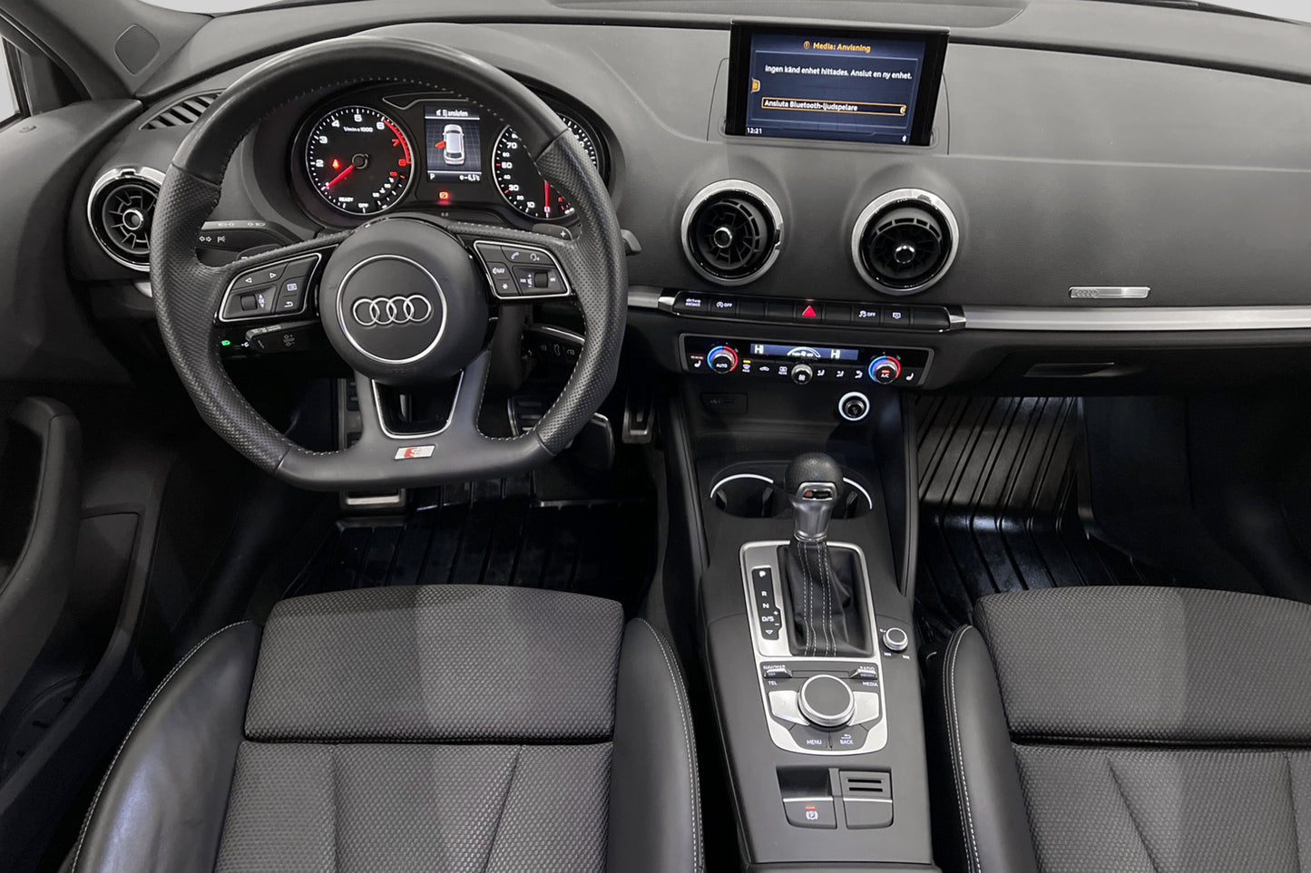 Audi A3 1.5 TFSI SB 150hk S-Line H-skinn Sensorer Välservad