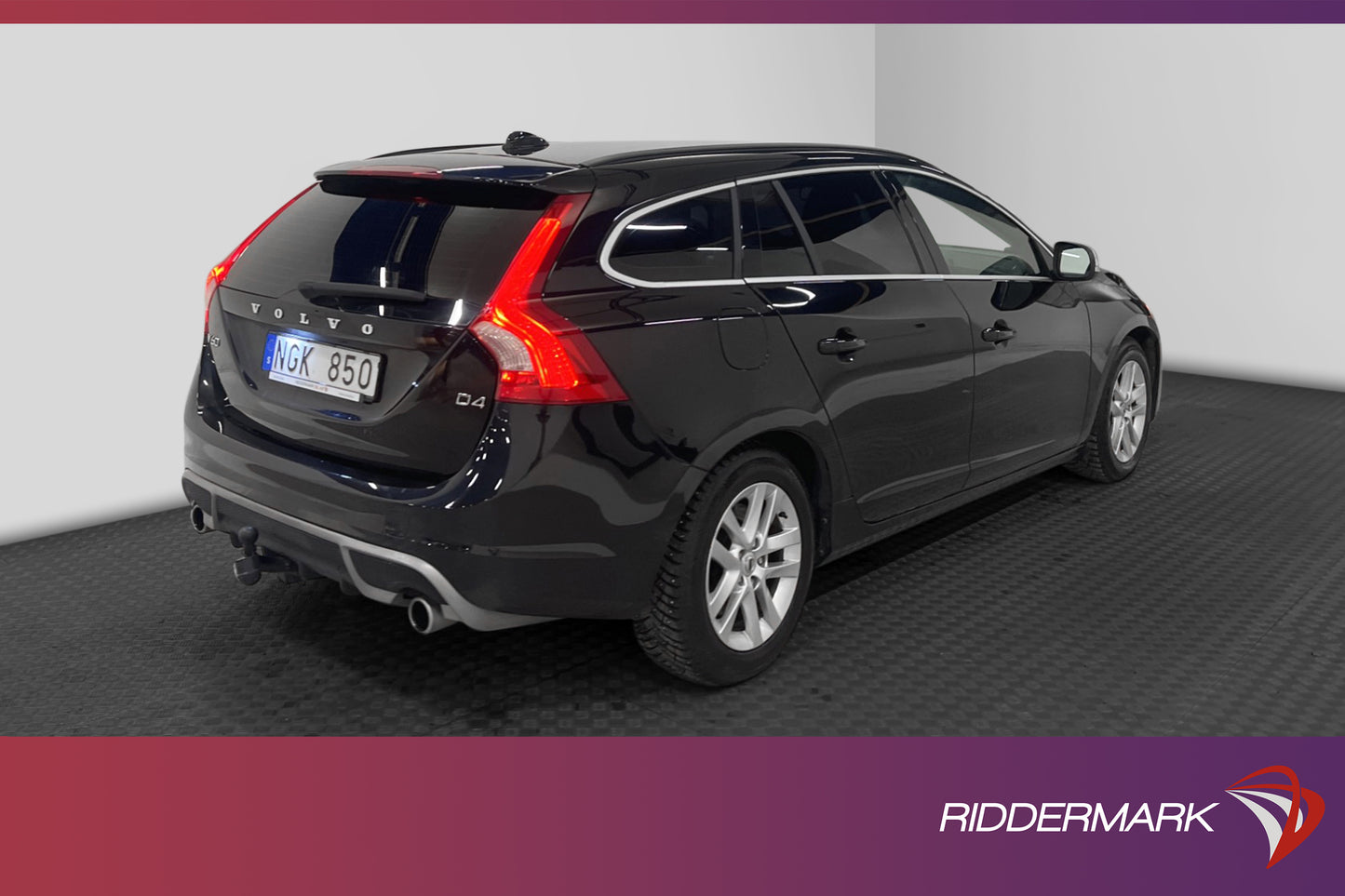 Volvo V60 D4 163hk R-Design VOC D-värme Skinn Navi Drag