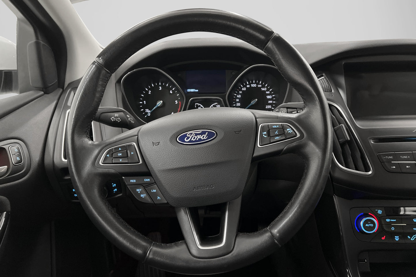 Ford Focus TDCi 105hk Titanium Värmare Navi Sensorer Välserv