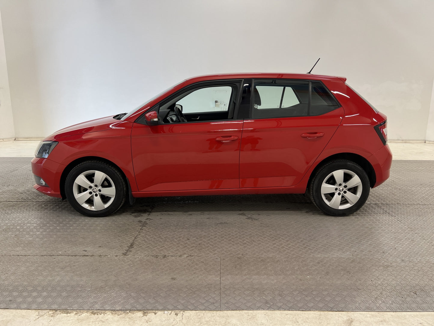 Škoda Fabia 1.2 TSI 90 hk P-sensorer Kupévärme M-värme