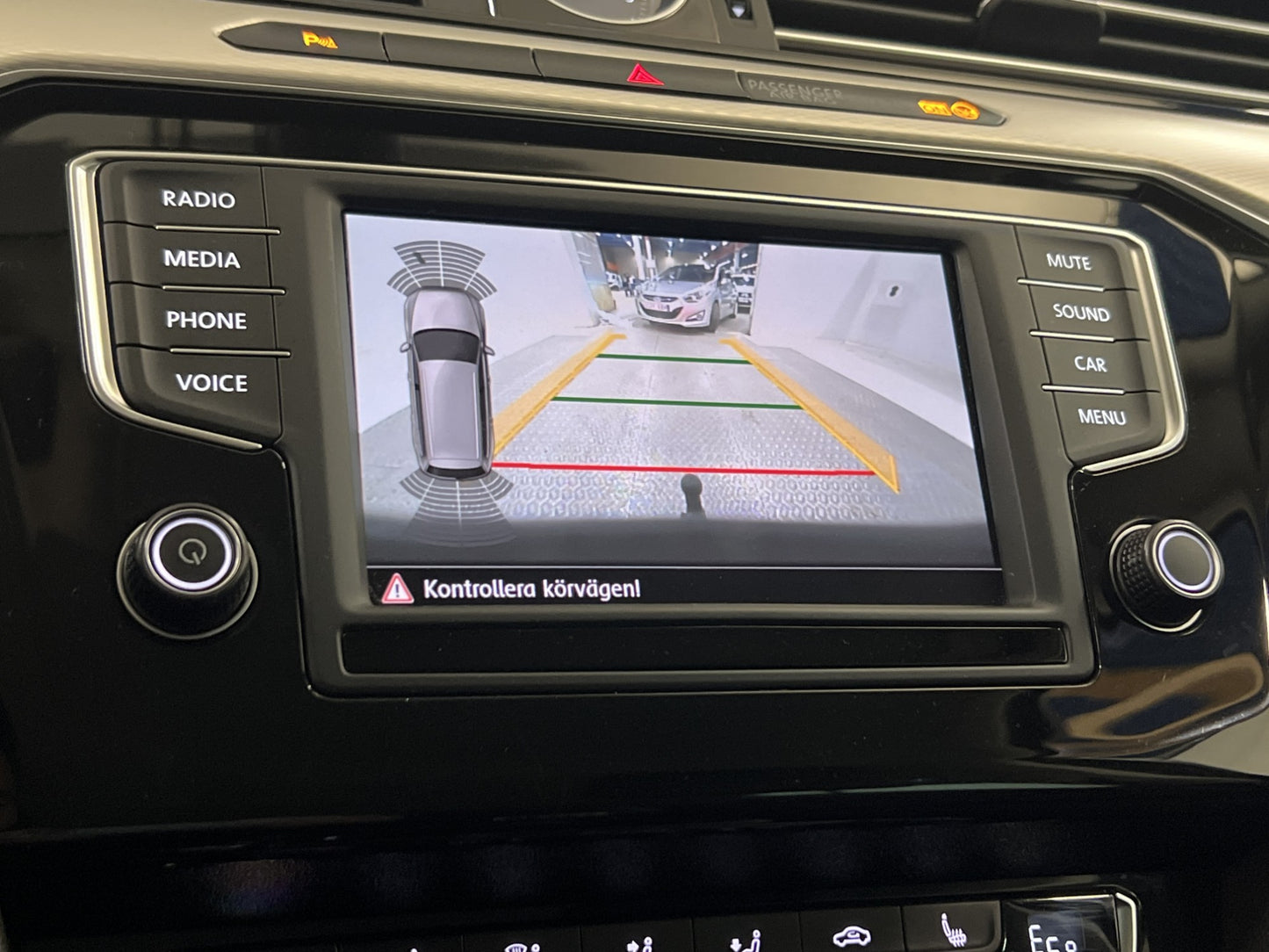 Volkswagen Passat GTE 218hk Backkamera Drag CarPlay