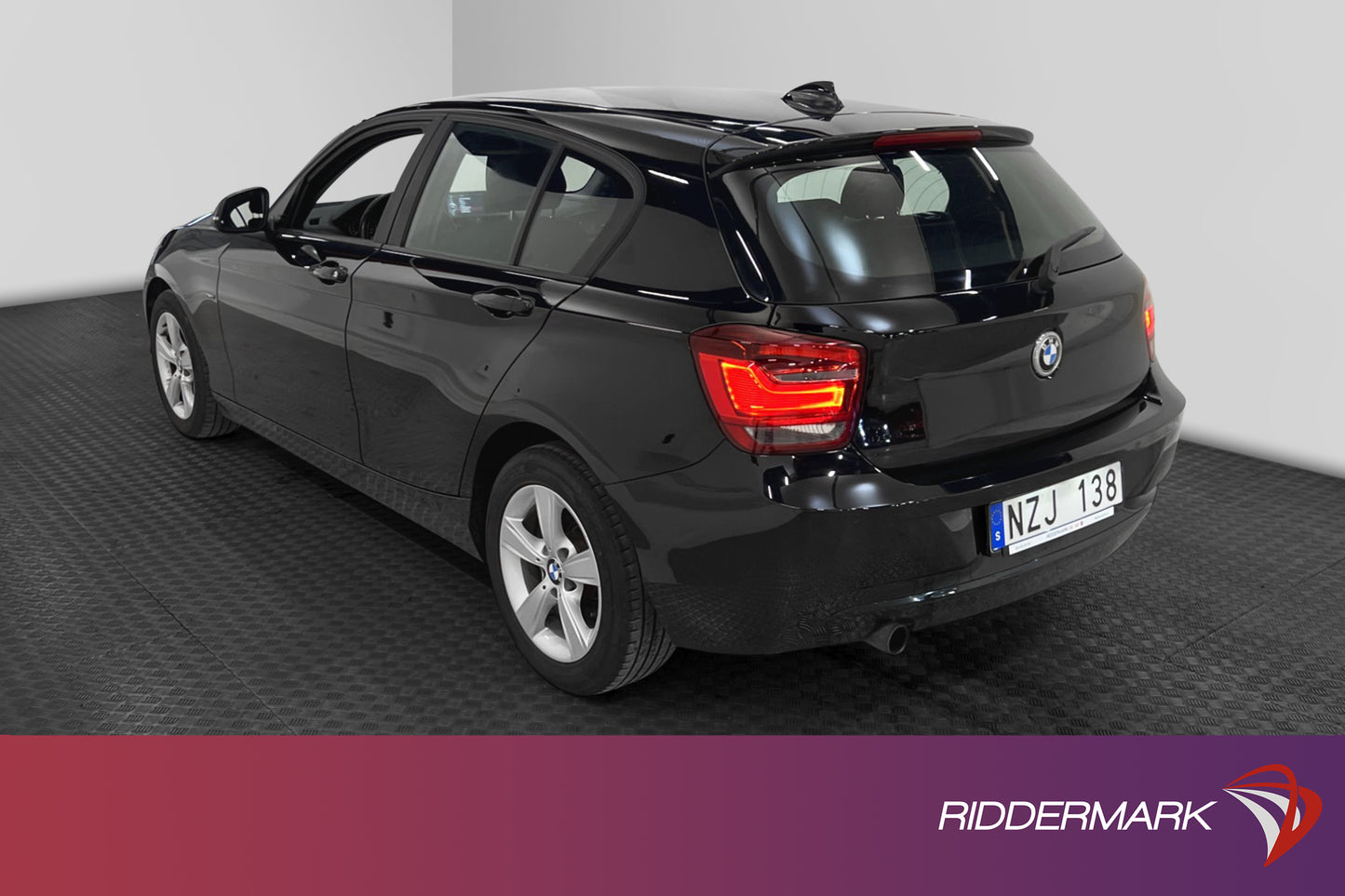 BMW 116i 136hk PDC 0,45L/mil 668kr Skatt